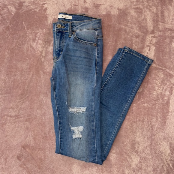 BUNDLE of Distressed Blue Jeans 💙 - Picture 4 of 4